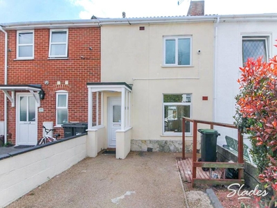 2 bedroom terraced house for rent in Victoria Road , Bournemouth , Dorset , BH1