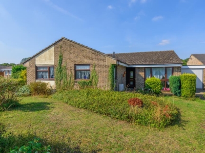 3 Bed Bungalow For Sale in Bicester, Oxfordshire, OX26 - 4687267