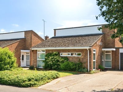 3 Bed Bungalow For Sale in Long Hanborough, Witney, OX29 - 5045566