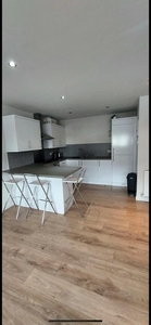 3 bedroom apartment for rent in Naylor Street, Liverpool, Merseyside, L3