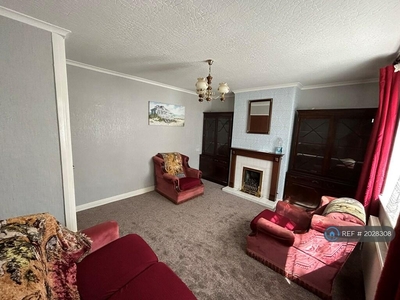 3 bedroom end of terrace house for rent in Inner Forum, Liverpool, L11