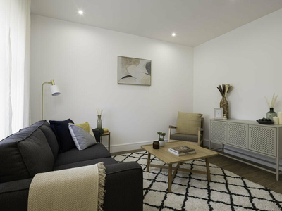 3 bedroom flat for rent in Soho Wharf, Hopper Street, B18