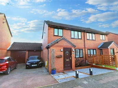 3 Bedroom Semi-detached House For Sale In Enfield, Middlesex