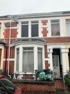 3 bedroom terraced house for sale Cardiff, CF11 7AB