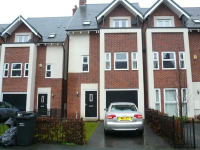 3 bedroom town house for rent in Houseman Crescent, West Didsbury, Manchester, M20 2JD, M20