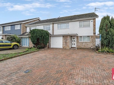 4 bedroom end of terrace house for sale Watford, WD19 5DF