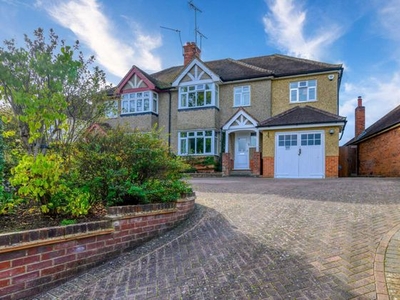4 bedroom semi-detached house for sale Reading, RG4 7NW