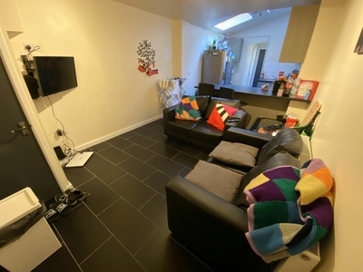5 bedroom house share for rent in George Road, Selly Oak, Birmingham, West Midlands, B29