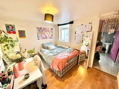 6 bedroom semi-detached house for rent in **£100P.P.P.W**en-suite Double bedrooms** Birmingham, B29