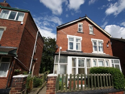 6 bedroom semi-detached house for rent in Hartley Avenue, Woodhouse, Leeds, LS6