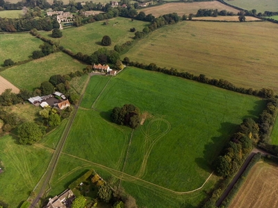 7.37 acres, Upper South Wraxall, Bradford-on-Avon, BA15, Wiltshire