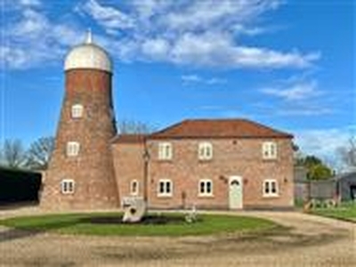 8 acres, LINCS, Sibsey, Near Boston EQUESTRIAN / LAND / LIFESTYLE / CONVERTED MILL, Lincolnshire