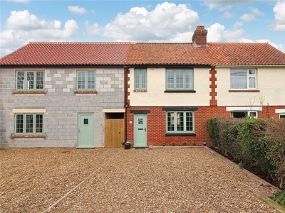 Caistor Lane, Poringland, Norwich, Norfolk, NR14 3 bedroom house in Poringland