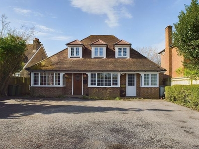 Detached house for sale in Spacious Family House - Hillside, Horsham, West Sussex RH12