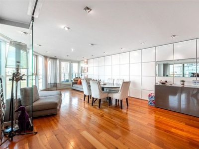 Flat for sale in Drake House, St. George Wharf SW8