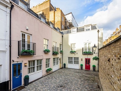 Mews house for sale in Norfolk Square Mews, Paddington, London W2
