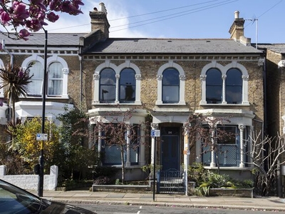 Terraced house for sale in Crofton Road, Camberwell SE5