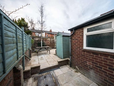 1 bed house to rent in South Street,
RG4, Reading