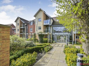 1 bedroom apartment for sale in Eleanor House, London Road, St. Albans . AL1 1NR, AL1