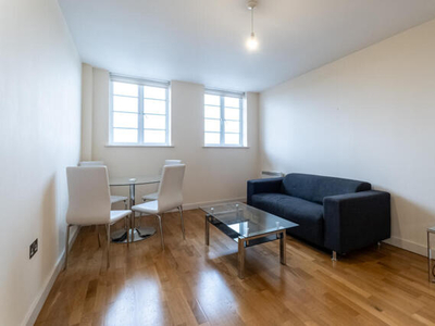 1 Bedroom Flat For Sale In Axminster Road, Holloway