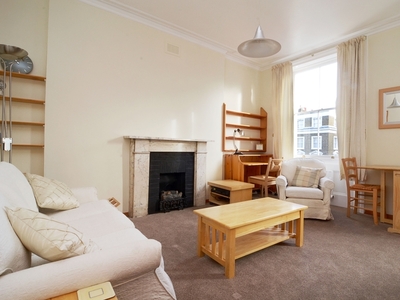 1 bedroom property to let in Kildare Gardens London W2
