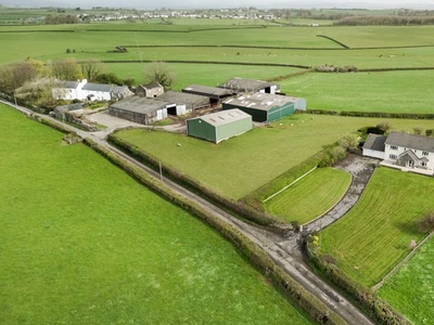 133.4 acres, Lot 1 Stembridge Court Farmhouse, farm buildings and approximately 133.4 acres of land, South Wales