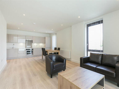 2 Bedroom Apartment For Rent In 62 Blair Street, London