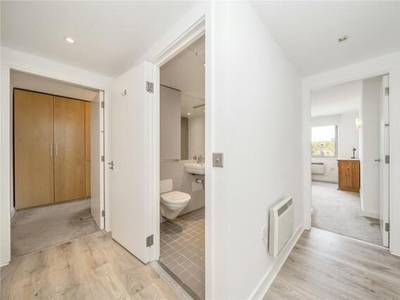 2 Bedroom Apartment For Rent In Deptford, London