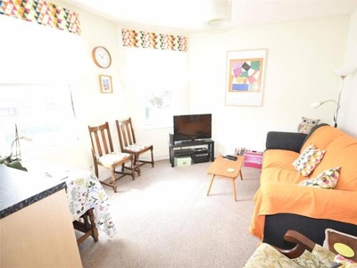 2 Bedroom Apartment For Sale In Bedminster, Bristol