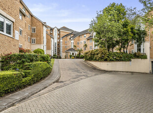 2 bedroom apartment for sale in Blakes Quay, Gas Works Road, Reading, RG1