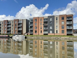 2 bedroom apartment for sale in Hobbs Way, Gloucester, GL2