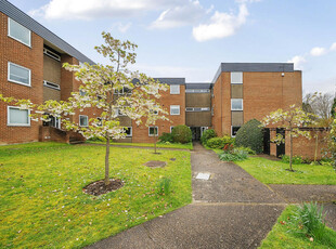 2 bedroom apartment for sale in Jolive Court, Rosetrees, Guildford, Surrey, GU1
