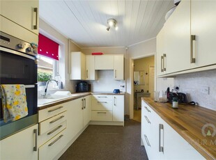 2 bedroom bungalow for sale in Coppice Drive, Spinney Hill, Northampton, NN3