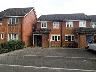 2 Bedroom End Of Terrace House For Rent In Berkshire