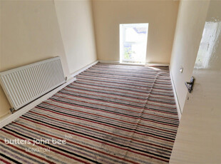 2 bedroom flat for sale in King Street, Stoke-On-Trent, ST3