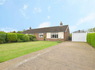 2 Bedroom Semi-detached Bungalow For Sale In Main Road, Aylesby