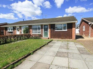 2 bedroom semi-detached bungalow for sale in Maryland Close, Townhill Park, SO18