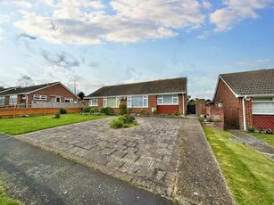 2 bedroom semi-detached bungalow for sale in The Rising, Eastbourne, BN23