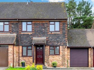 2 Bedroom Semi-detached House For Sale In Bletchingley, Redhill