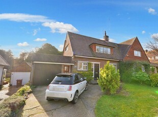 2 bedroom semi-detached house for sale in Parkway, Eastbourne, BN20
