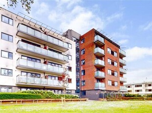 3 Bedroom Apartment For Sale In Edgware
