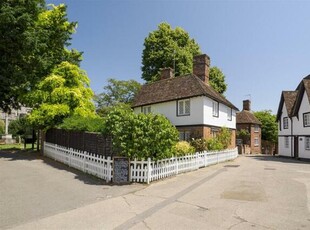 3 Bedroom Detached House For Sale In The Square