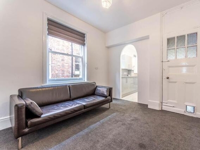 3 Bedroom Flat For Rent In Brixton, London
