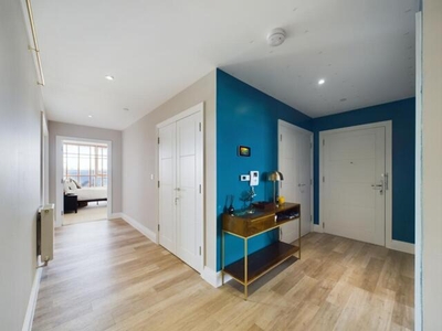 3 Bedroom Flat For Sale In 10a Station Road, London