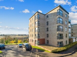 3 bedroom flat for sale in Silvertrees Wynd, Bothwell, Glasgow, G71 8FH, G71