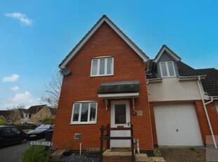 3 Bedroom Semi-detached House For Rent In Old Catton