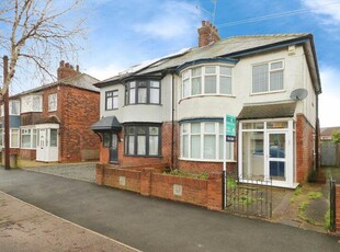 3 bedroom semi-detached house for sale in Chanterlands Avenue, Hull, HU5