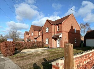 3 Bedroom Semi-detached House For Sale In Saxilby, Lincoln