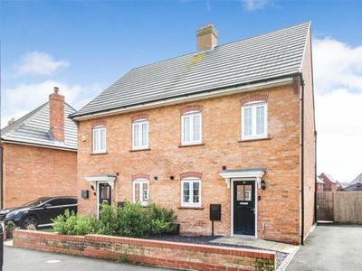 3 Bedroom Semi-detached House For Sale In Stewartby, Bedfordshire
