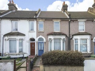 3 Bedroom Terraced House For Sale In Charlton